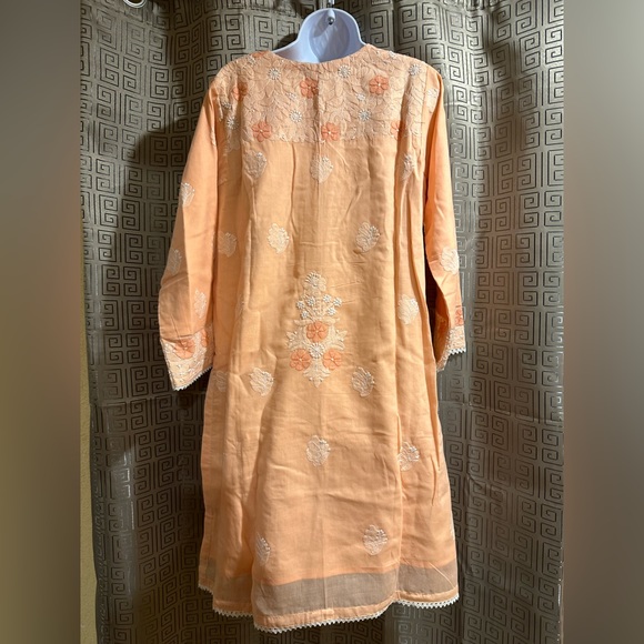New Chikankari Embroidered Kurta M-L - Picture 3 of 4